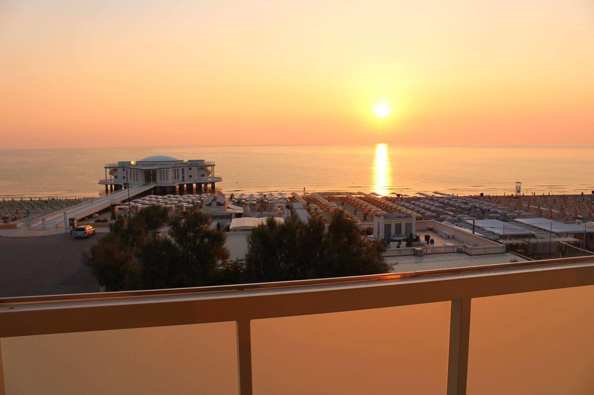 Residence Cristallo سينِغاليا المظهر الخارجي الصورة